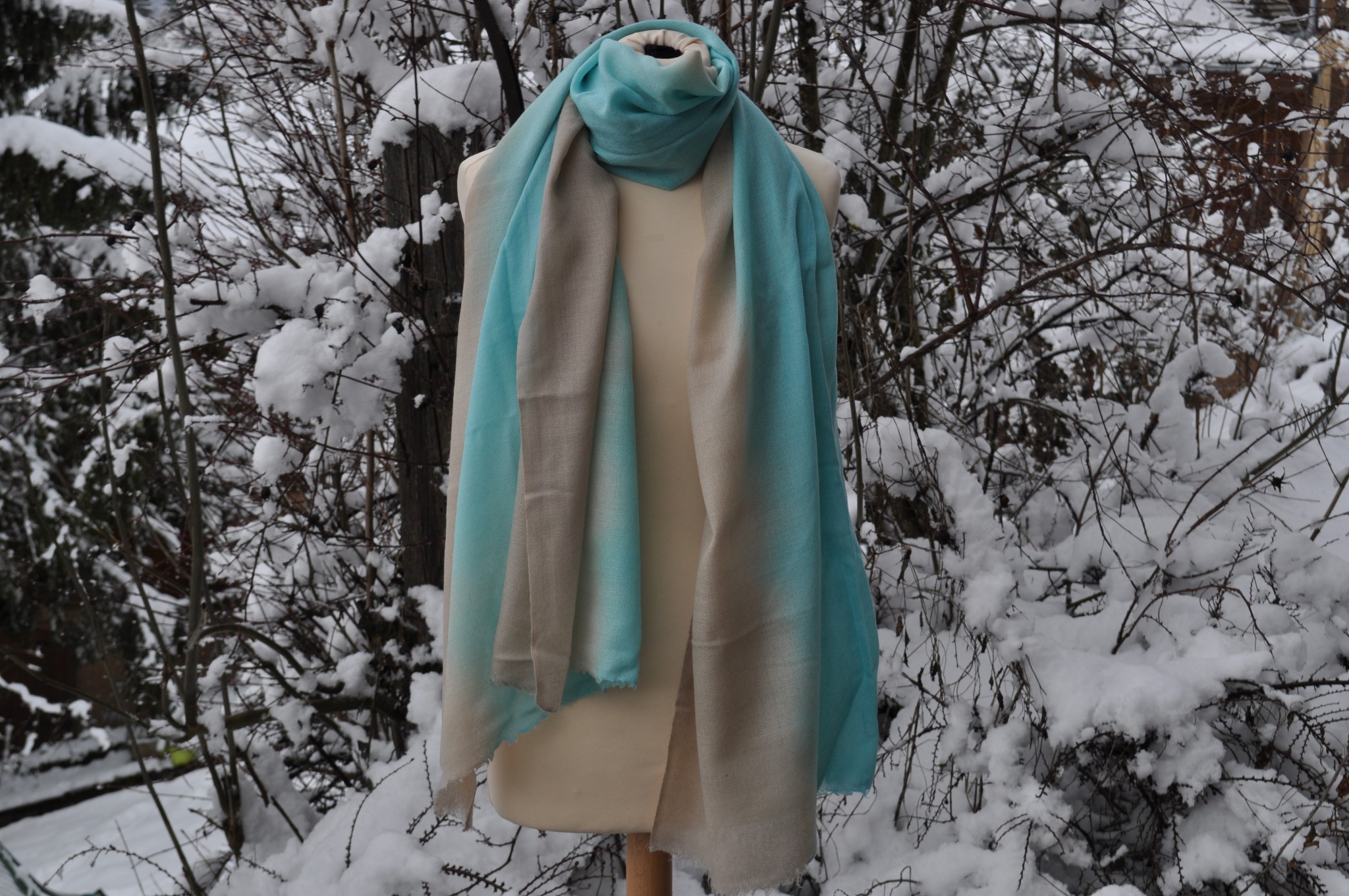 cashmere scarf turq grey	tied